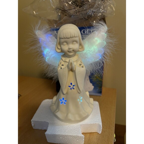 Angel's Glow Illuminated Sculpture Angel w/Wings-Christmas- Colorful -NIB- - Picture 9 of 10
